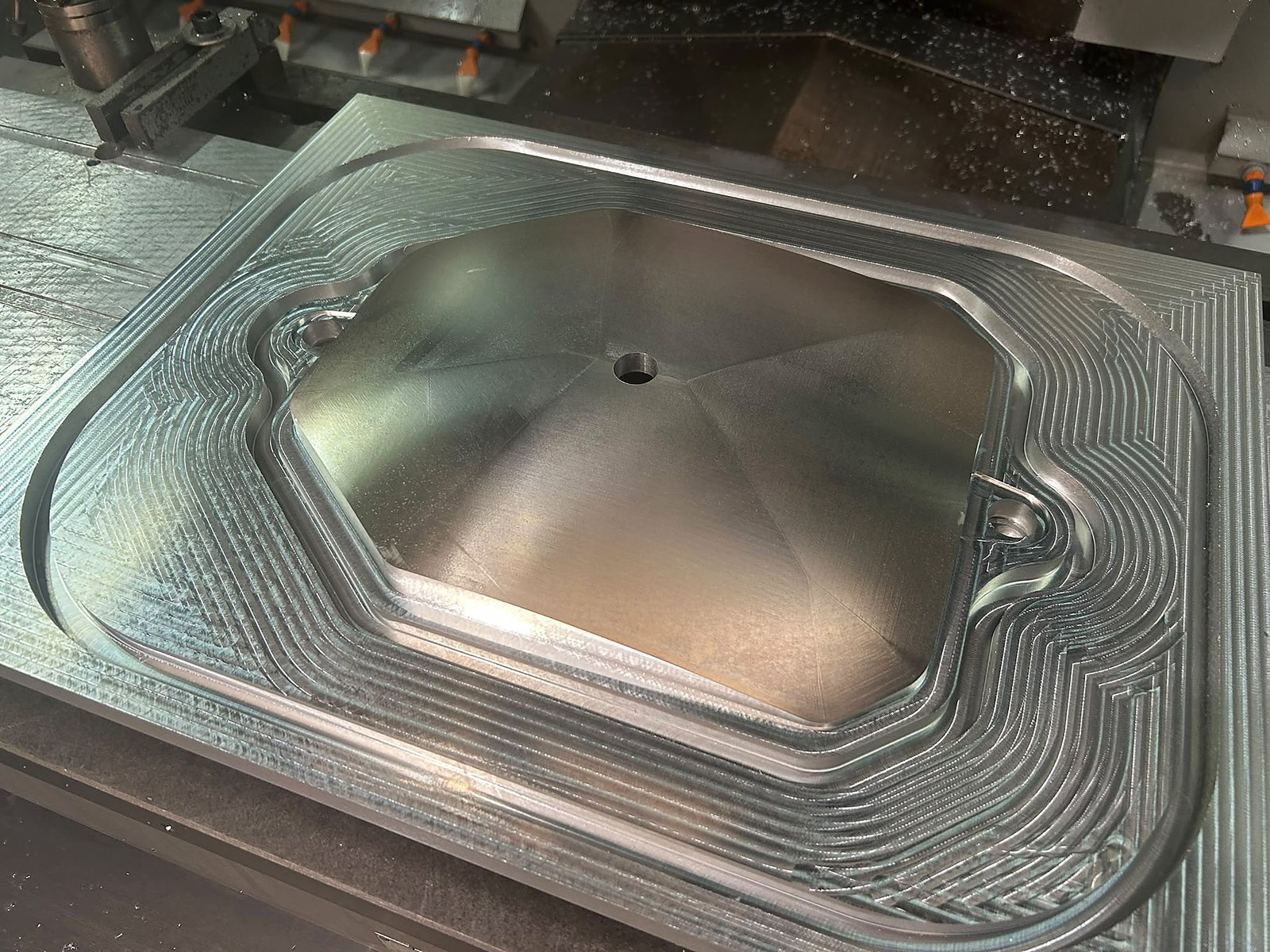 Overview of the cavity · aluminum RTM mold